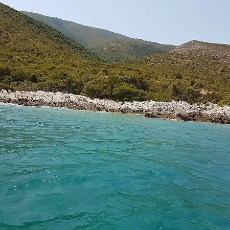 Agroni Hotel