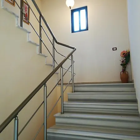 Agroni Hotel