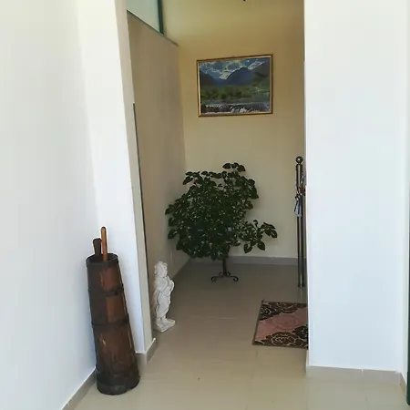 Agroni * Orikum